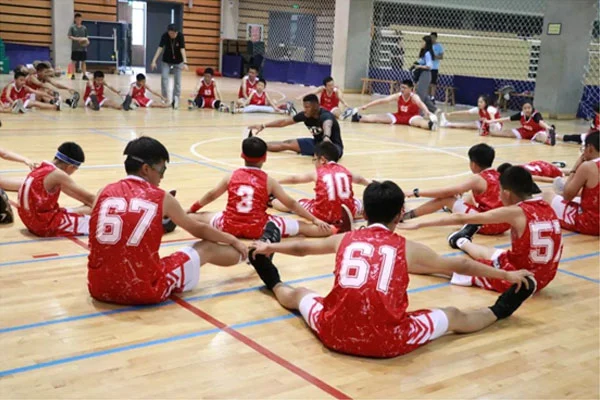 哪里有适合初学者的篮球站位练习方法_2